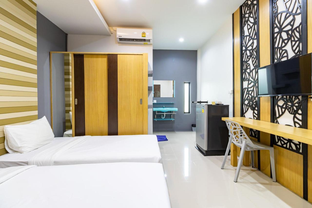 Ban Yep Chaeng Cs Klongtoey Grand Resort מראה חיצוני תמונה