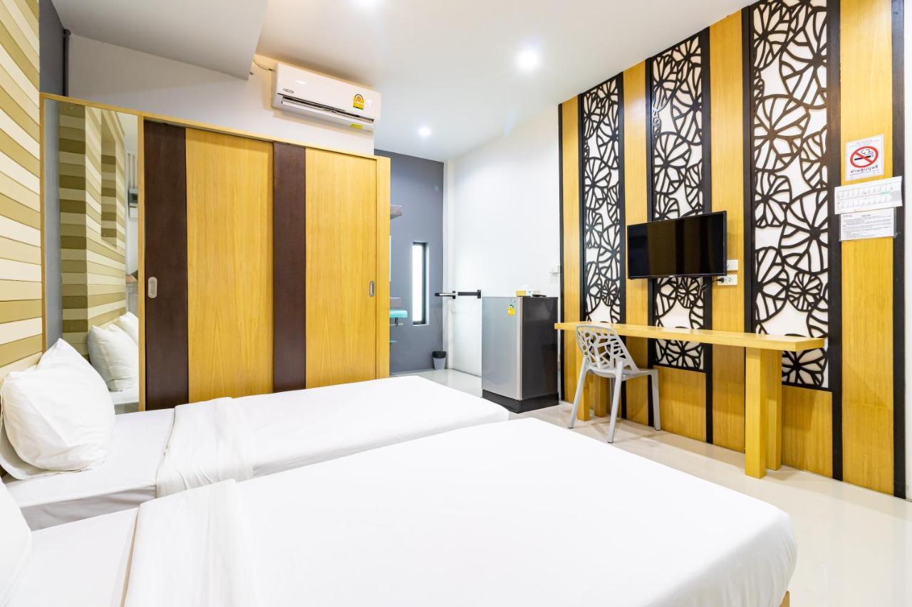 Ban Yep Chaeng Cs Klongtoey Grand Resort מראה חיצוני תמונה
